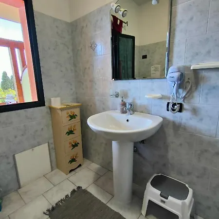 فندق مبيت وإفطار Da Donatella 3*